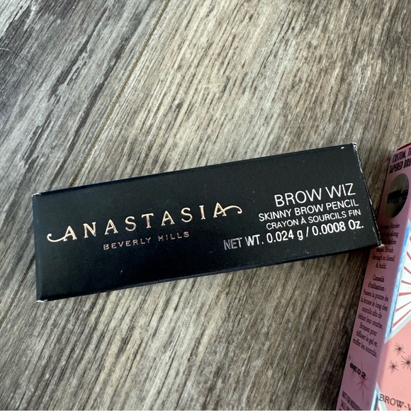 Anastasia Brow Wiz Soft Brown Sample and Benefit Gimme Brow No. 3 Sample Set - Picture 5 of 7